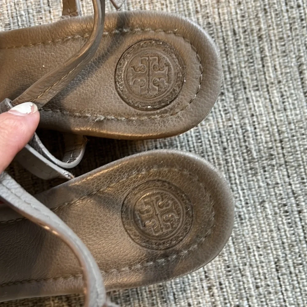 Tory Burch wedge sandals gray size 7 - Picture 4 of 9